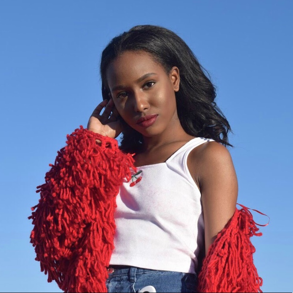 Meet your Posher, Jamila